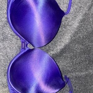 Victoria’s Secret very sexy bra